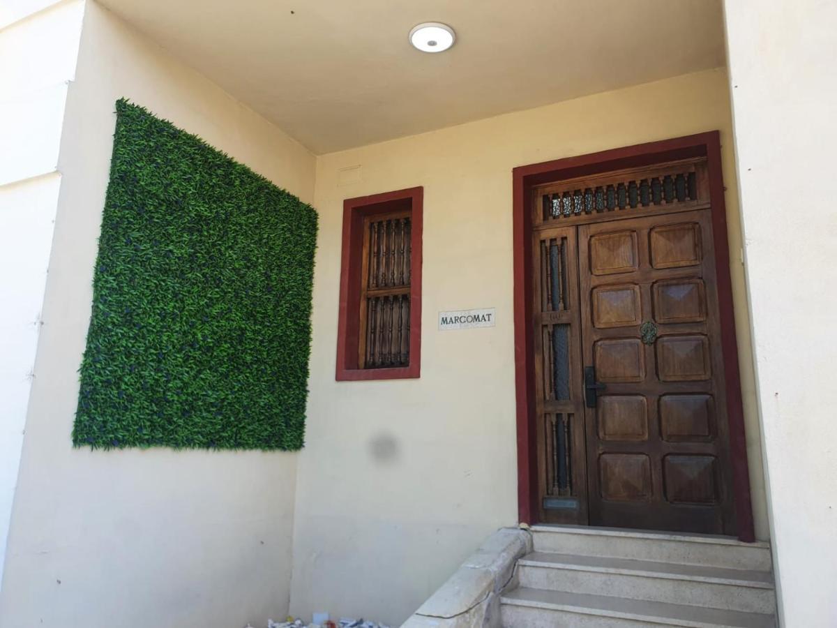 Saint Julian's Ommi Hostel מראה חיצוני תמונה