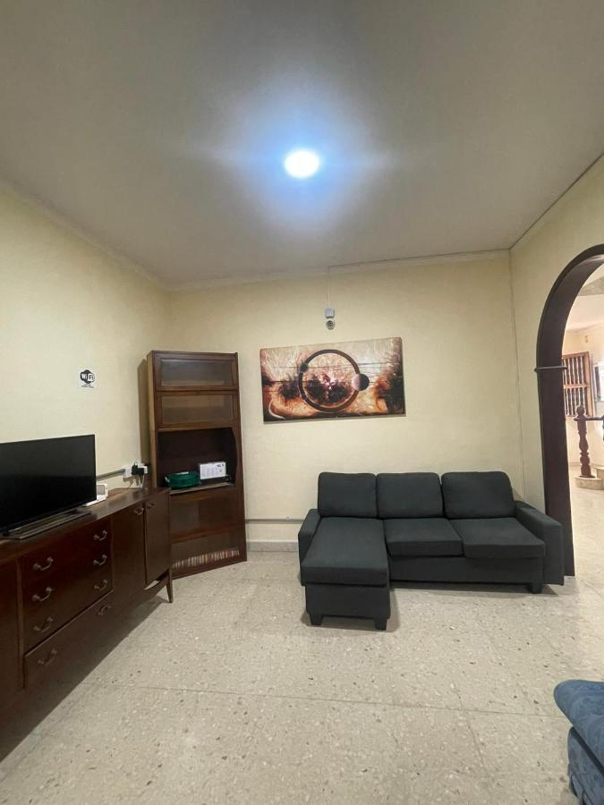 Saint Julian's Ommi Hostel מראה חיצוני תמונה